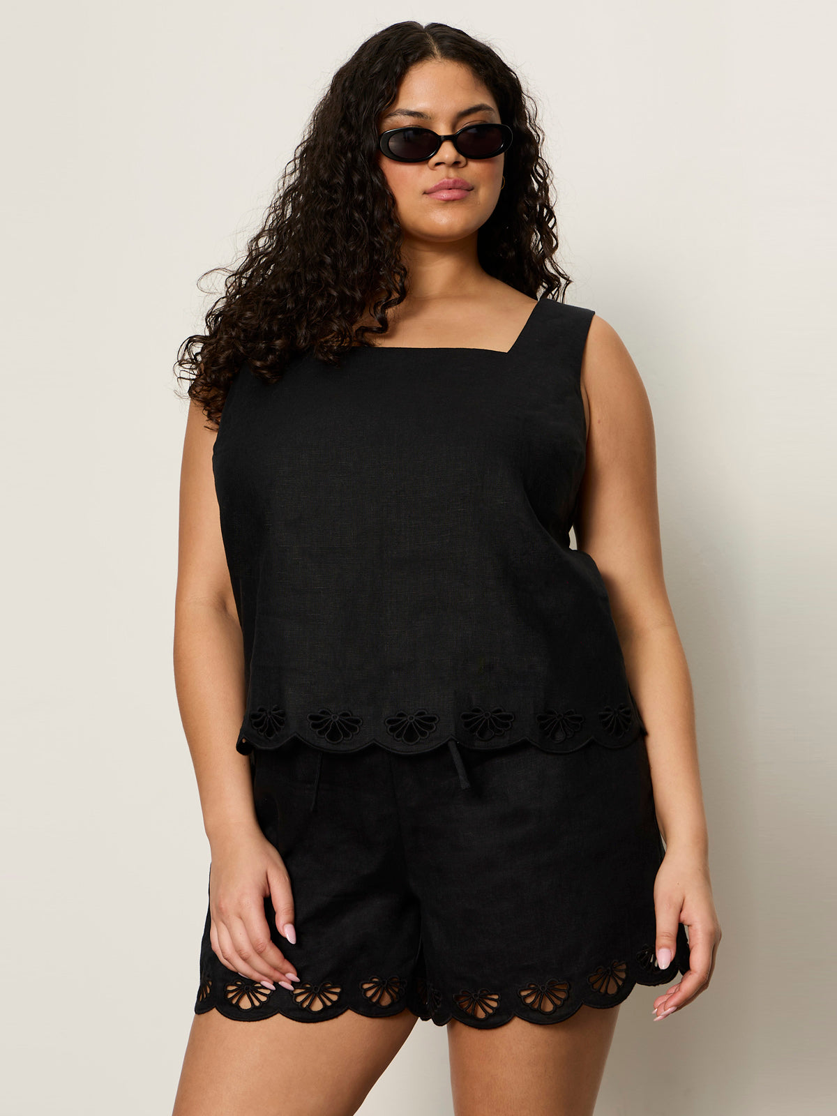 Almost There Linen Top Black Extended Sizing | Sanctuary Clothing