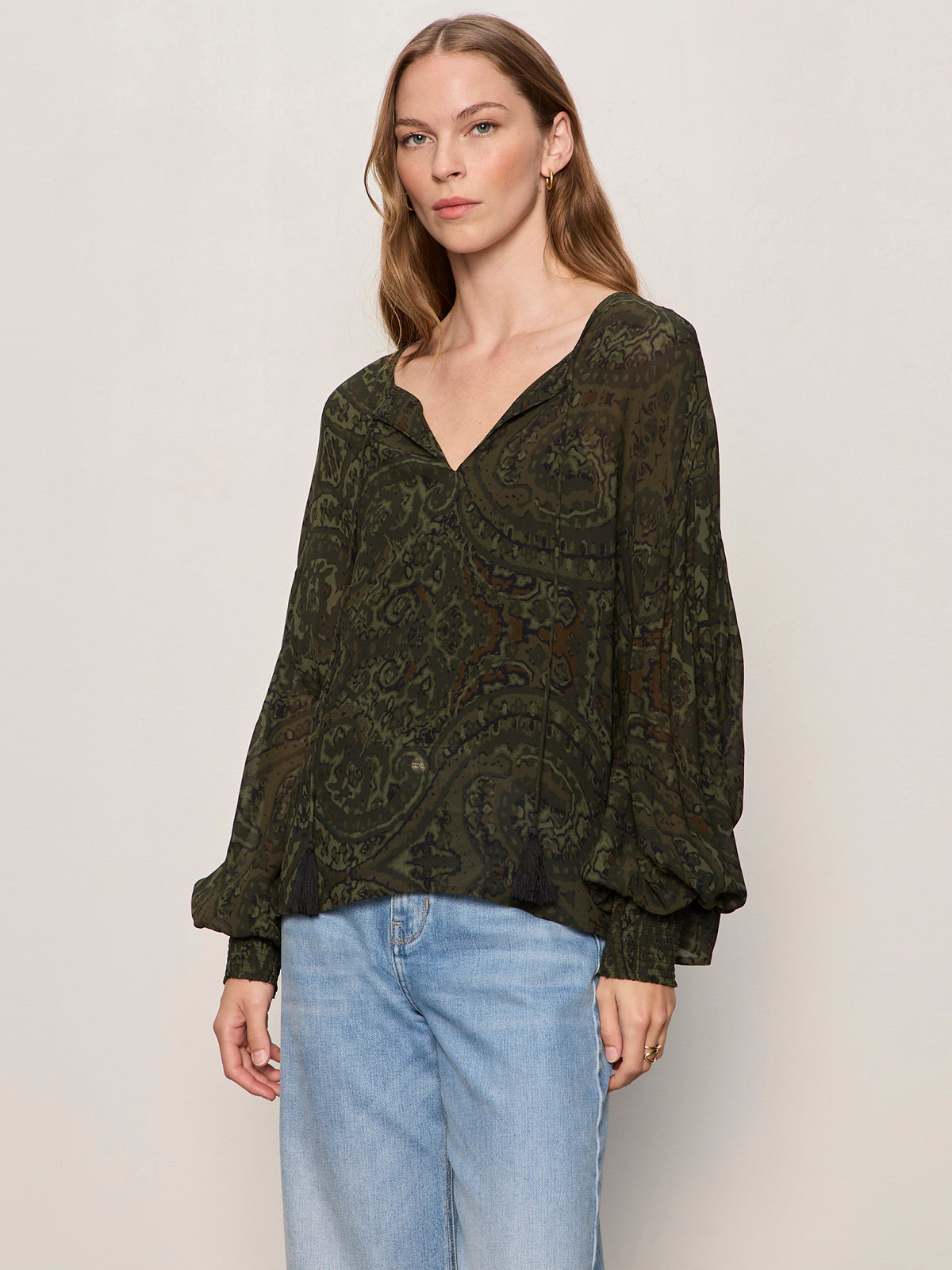 THE MOMENT VOLUME BLOUSE MIDNIGHT MOSS | Sanctuary Clothing