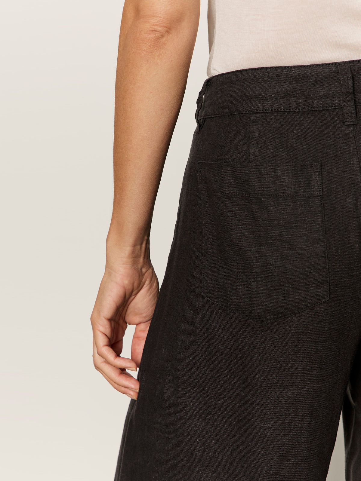 The Linen Marine Wide Leg Semi-High Rise Pant Black | Sanctuary Clothing