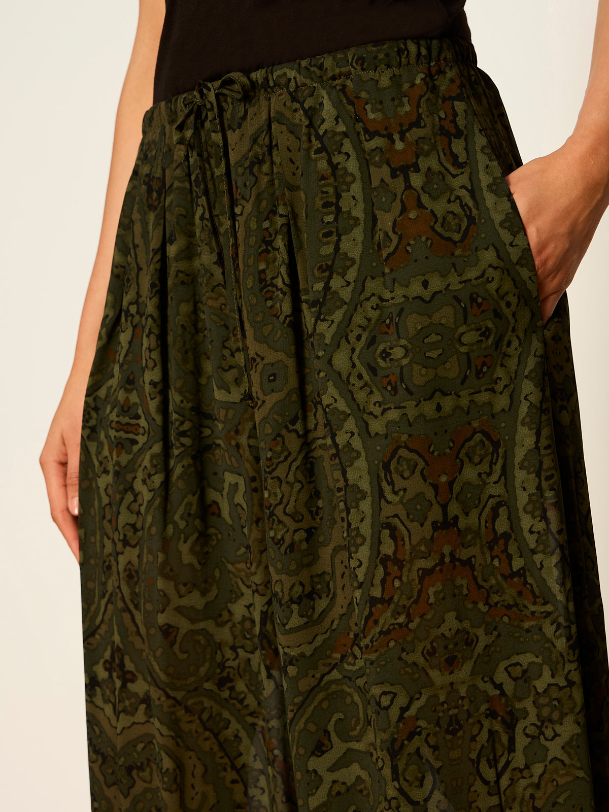 THE MOMENT VOLUME PANT MIDNIGHT MOSS | Sanctuary Clothing