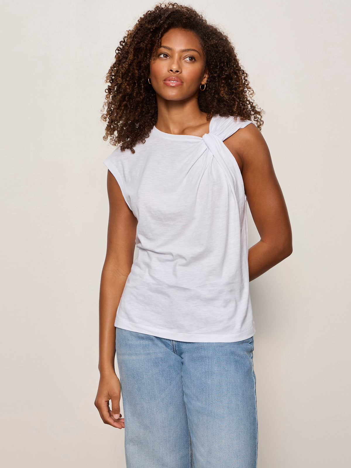 SO TWISTED MUSCLE TEE WHITE | Sanctuary Clothing