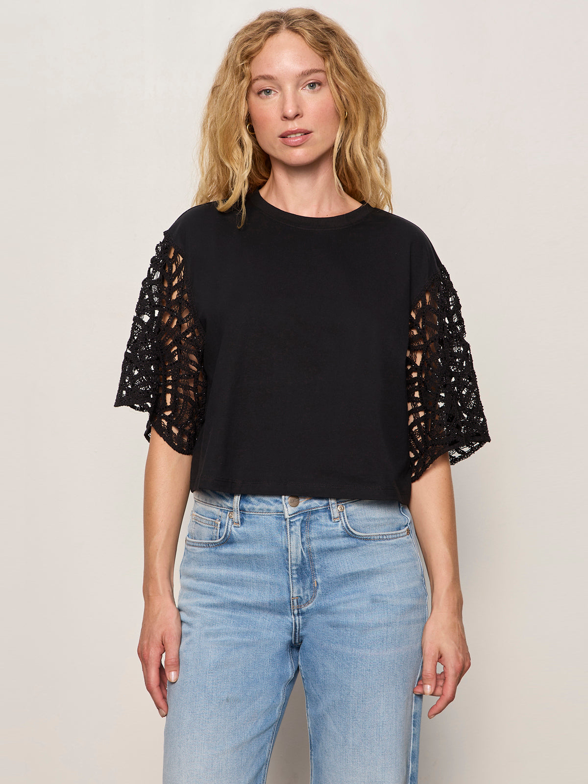 CROCHET SLEEVE BELLE TEE BLACK | Sanctuary Clothing
