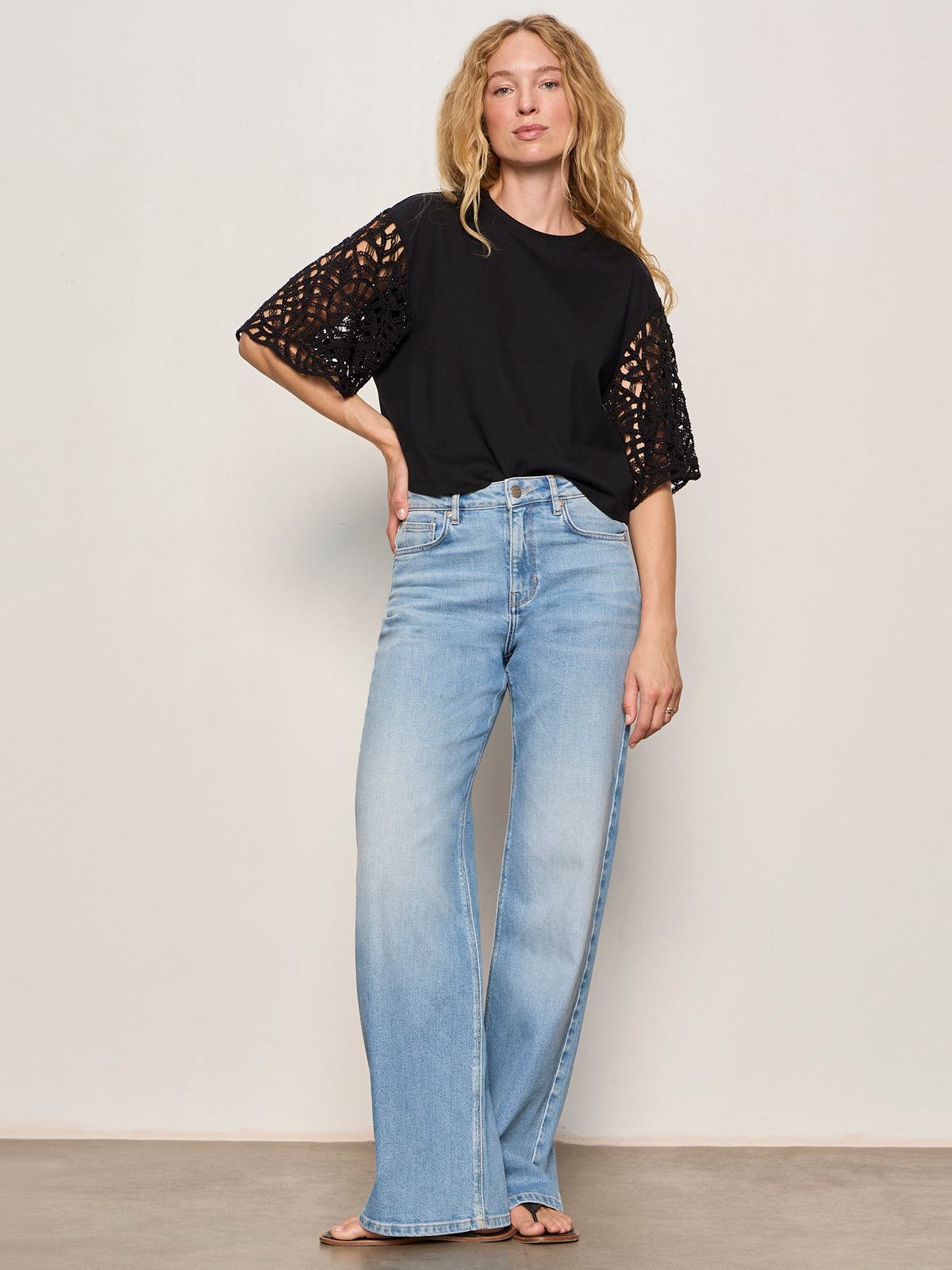 CROCHET SLEEVE BELLE TEE BLACK | Sanctuary Clothing