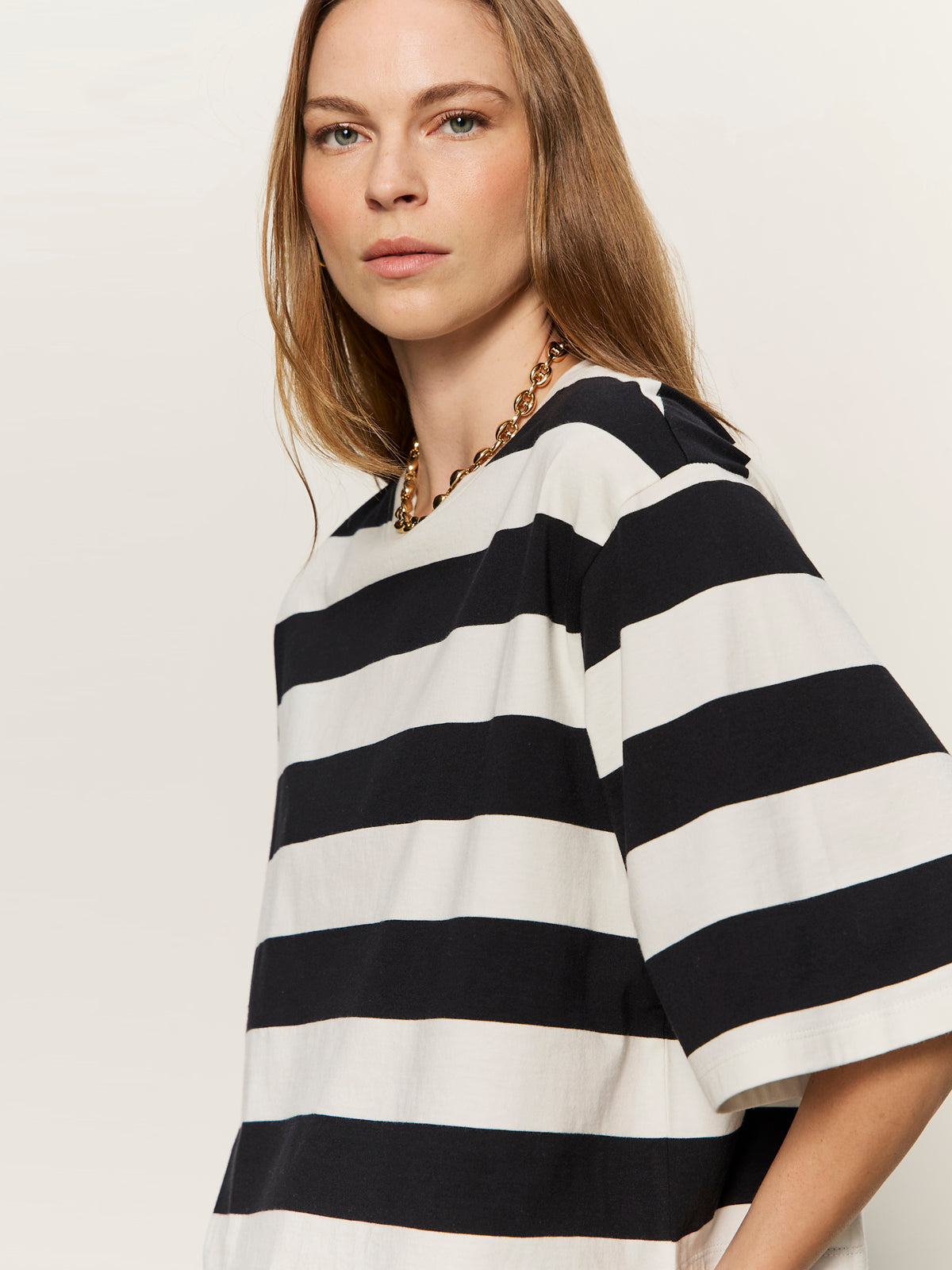 BELLE TEE CHALK AND BLACK | Sanctuary Clothing