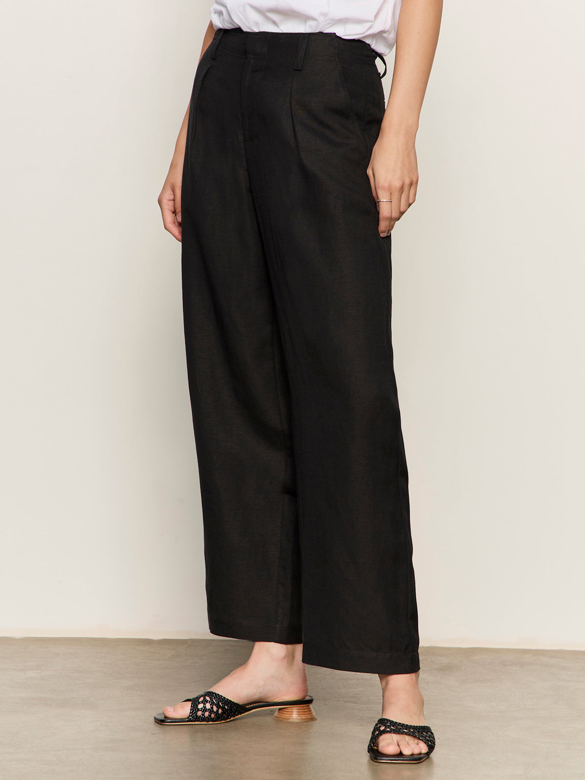 Scout Linen Barrel Pant Black | Sanctuary Clothing