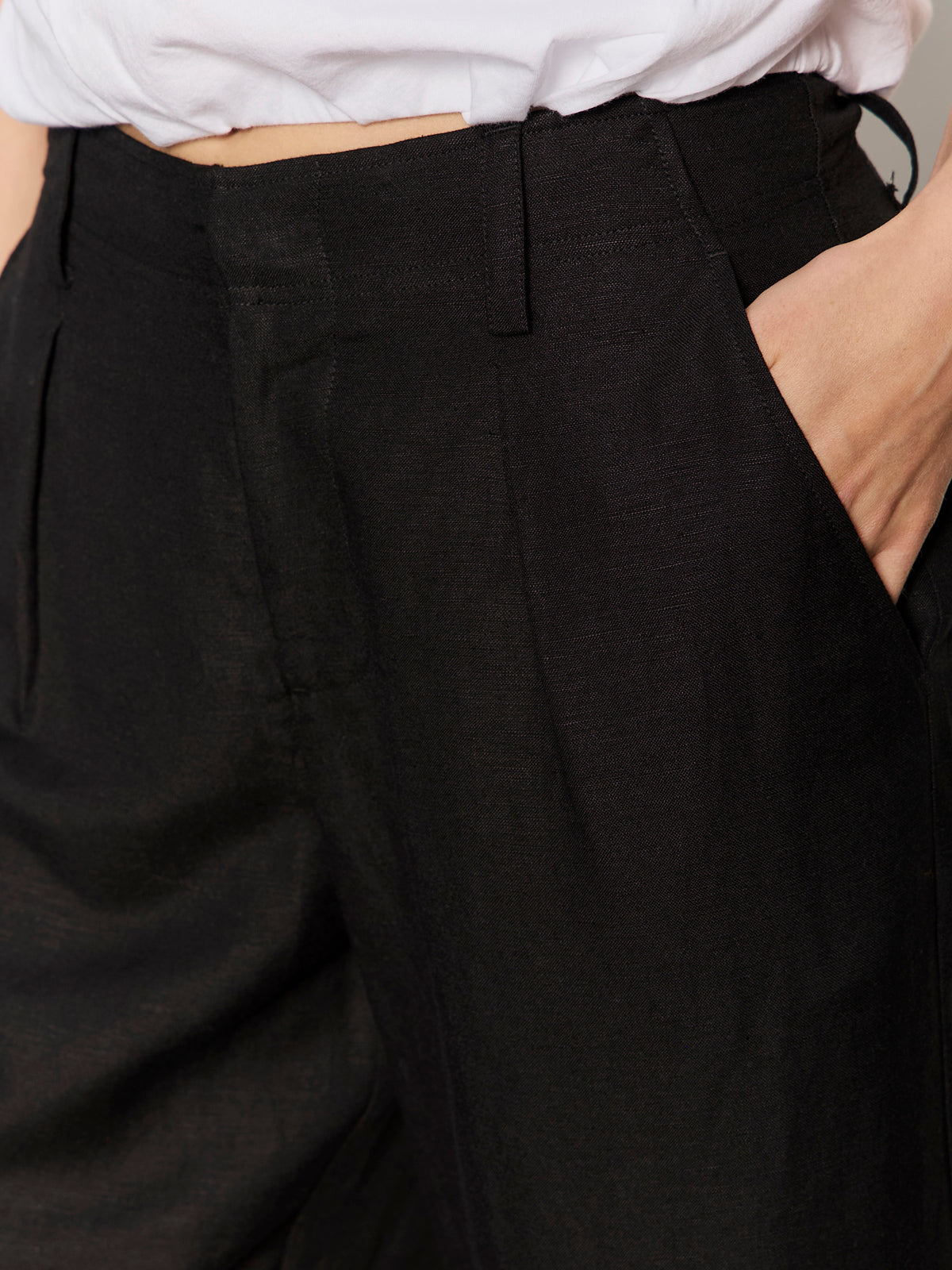 Scout Linen Barrel Pant Black | Sanctuary Clothing