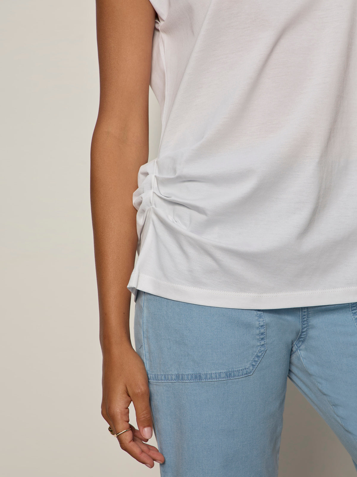 PLEATED MUSCLE TEE WHITE | Sanctuary Clothing