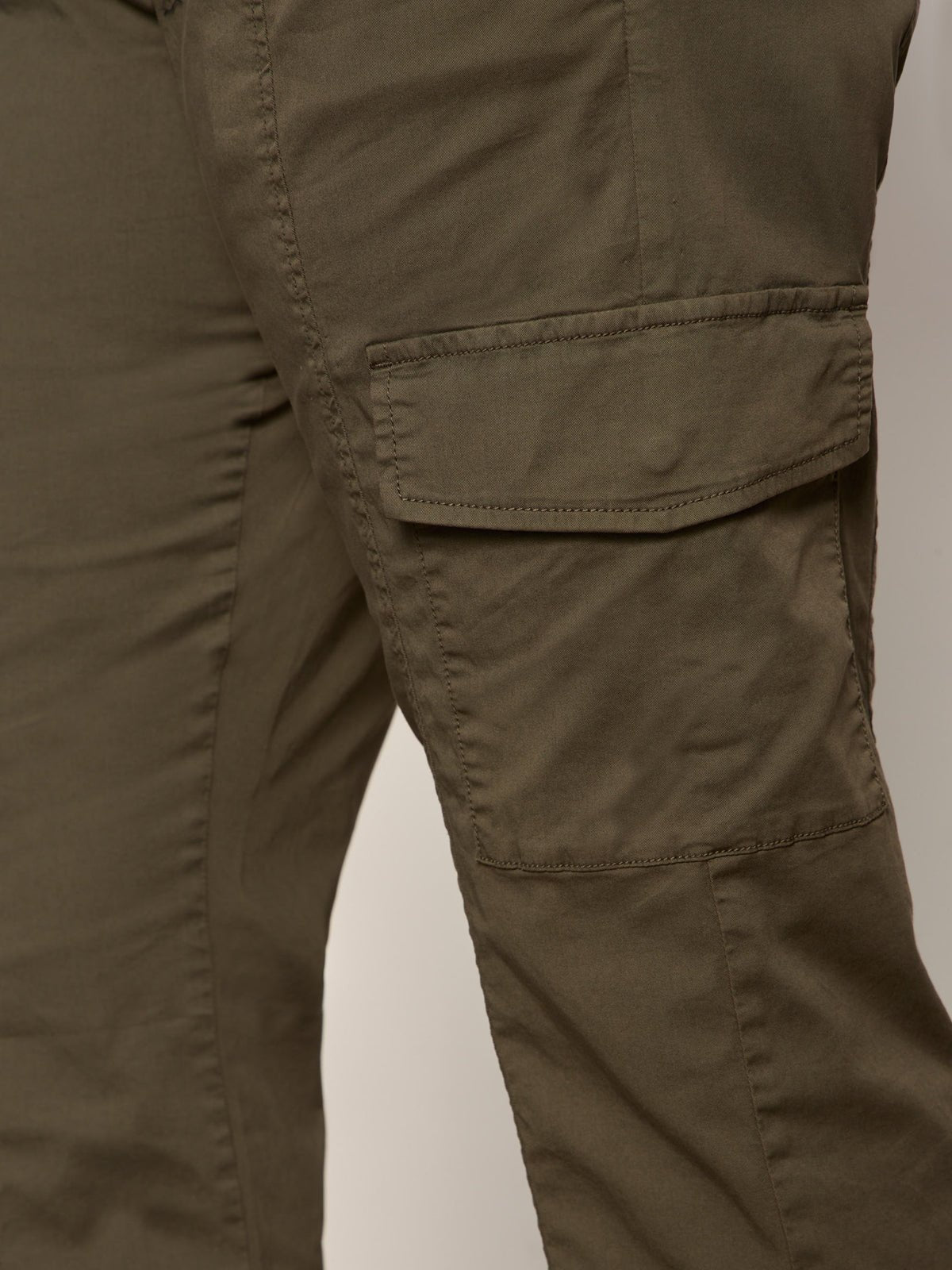 Rebel Straight Crop Pant Fatigue Extended Sizing | Sanctuary Clothing