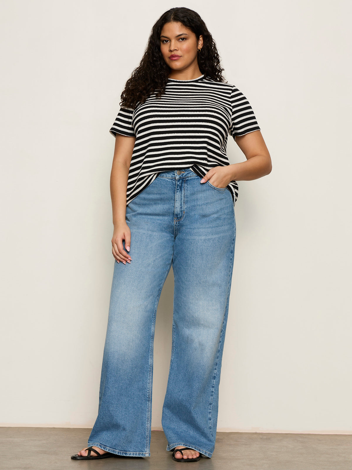 Perfect Textured Tee Black/Chalk Stripe Extended Sizing | Sanctuary Clothing